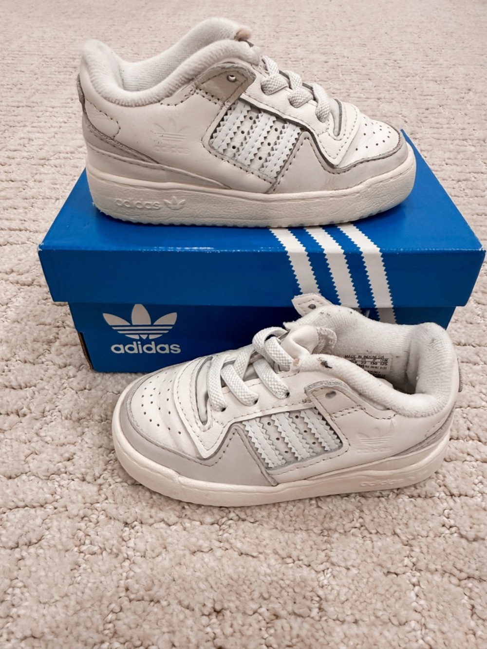 adidas Kids White Low-Top Sneakers with Subtle Gray Accents